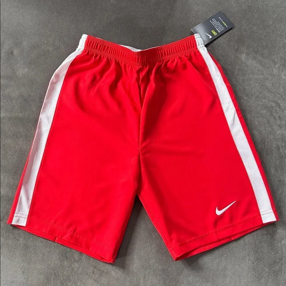 Nike Youth Unisex Red Sport Shorts Dry 894129-657 Size XL NWT